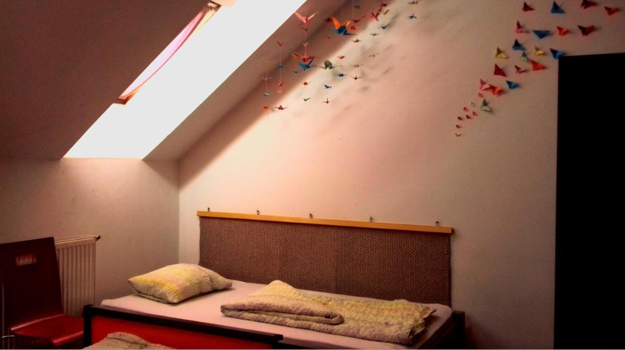 Hostel Romzsa Todor Kollegium Segedín Exteriér fotografie