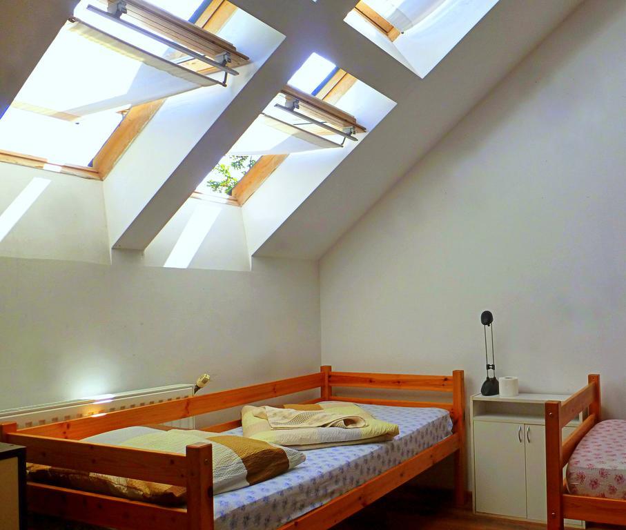 Hostel Romzsa Todor Kollegium Segedín Exteriér fotografie
